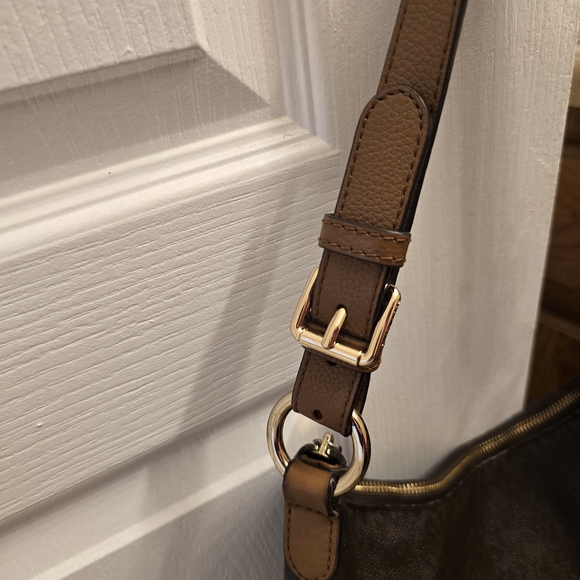 Elegant Brown MK Shoulder Bag - Picture 4 of 7